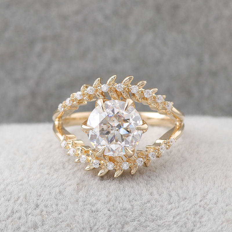 แหวนมอยซาไนต์ทองแท้ 18K