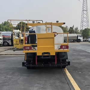 Camión Distribuidor de Asfalto Foton Aumark Pequeño de 4-5 CBM, Esparcidor de Betún para Construcción de Carreteras - Product Image 6