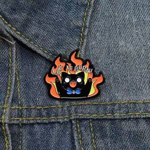 En gros, épingles <span class=keywords><strong>de</strong></span> revers en métal émaillées, mignonnes, style anime, motif flamme, badges et broches <span class=keywords><strong>de</strong></span> dessin animé, avec inscription 'Feu' - Product Image 4