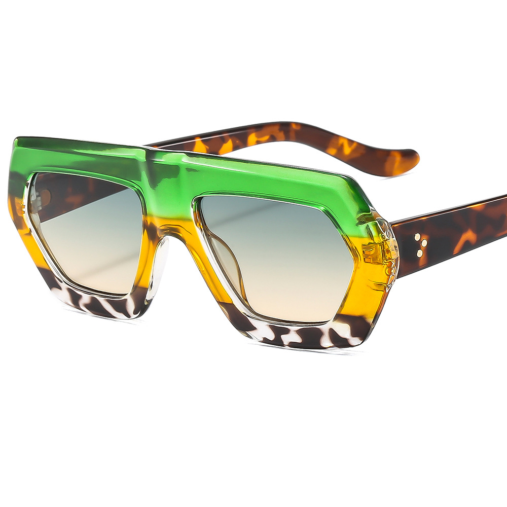 Oversized Sunglasses Spring 2020 Sunglasses Trends Oversized