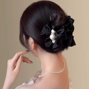 กิ๊บติดผมดอกไม้สีดำเรียบหรู สไตล์หรูหราเบาๆ สำหรับผู้หญิง ขายดี งานฝีมือประณีต ขายส่งเครื่องประดับแฟชั่น - Product Image 5