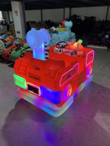 <span class=keywords><strong>Camion</strong></span> <span class=keywords><strong>de</strong></span> pompiers pour enfants, modèle héros <span class=keywords><strong>de</strong></span> dessin animé, 160 cm, lumières LED, canon à eau, manège pour parc d'attractions, vente en gros - Product Image 6