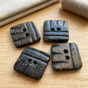 Bouton en corne meilleure qualité corne d'Afrique naturelle boutons finis corne de vache et corne de boeuf bouton fini pour vêtement - Product Image 5