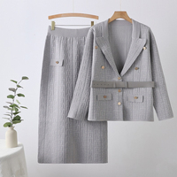 Ensemble deux pièces tricoté de haute qualité pour femme, coupe ample, avec ceinture et manches longues, idéal pour les trajets quotidiens décontractés