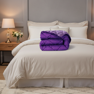 <span class=keywords><strong>Couette</strong></span> bicolore 400 g/m² en microfibre de <span class=keywords><strong>polyester</strong></span>, réversible, garnissage en fibres creuses siliconées, 100 % respirante, matelassage toutes saisons - Product Image 4