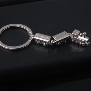 Personalized Metal Activity Train Keychain Creative 3D Metal Locomotive Railway Key Chain for Car KeyRing gift