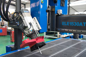 El Router CNC Rotatorio de 4 Ejes 1530 Más Popular Procesa Diversas Piezas Cilíndricas - Product Image 5