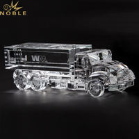 HyperCrafts Noble haute qualité modèle en cristal 3D cadeau d'affaires prix de voiture de course trophée de camion en cristal personnalisé comme cadeaux souvenirs