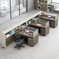 Bureau de direction en L avec 4 postes, table de bureau, solution de planification d'espace pour aménagement de bureau libre, mobilier de bureau