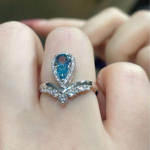 Luxeora 공장 최신 패션 결혼 선물 커플 쥬얼리 18K Sea <span class=keywords><strong>Blue</strong></span> Lab 여성용 약혼 다이아몬드 반지 제작 - Product Image 5