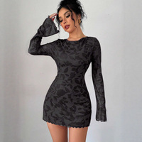 Nouvelle robe courte sexy à imprimé léopard, col rond, manches longues, dos nu à lacets, style streetwear transfrontalier Europe-Amérique pour l'automne