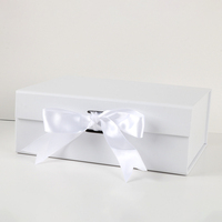 Boîtes cadeaux pliables élégantes blanches avec couvercle magnétique, logo personnalisé, sans stockage, petites, moyennes, grandes, avec ruban