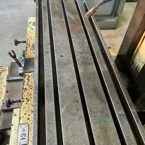 Torno de Fresado Mecánico Portátil Pequeño de Segunda Mano X6230 Universalbench, Fabricado en China - Product Image 3