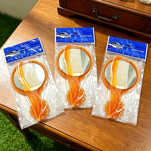 Mini <b>Mirror</b> And Hair Comb Set Round <b>Plastic</b> Portable Makeup <b>Mirror</b> For Home Use - Product Image 1