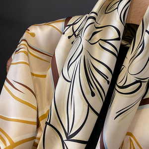 Chất Lượng Cao Hai Mặt Retro In Cổ Khăn Quấn Khăn 90*90Cm Phụ Nữ Thanh Lịch Hoa Mô Hình Vuông Lụa Ấm Khăn Choàng Khăn Choàng Hijab - Product Image 3