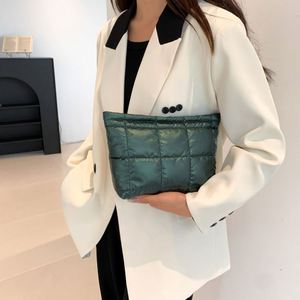 New Design Customized Quilting Women's Toiletry Bag Casual Travel Puffer Cosmetic Storage Pouch Makeup Bag With Zipper - Product Image 4