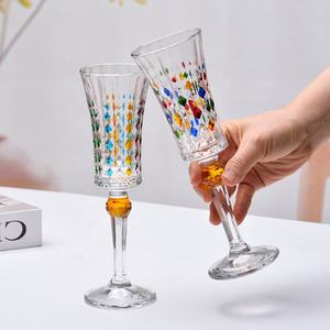 Coupes à cocktail et champagne à pied haut, décorées de diamants en relief, style vintage, pour fêtes et mariages, peintes à la main, colorées, pour vin blanc et rouge - Product Image 2