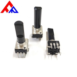 Potenciómetro Rotatorio Lineal de PCB de Instalación Vertical con Eje de Plástico de 3 Pines, 9mm, 10k, 20% de Carbono, DC20V, Marca FANRUI - Product Image 2