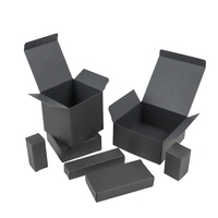 Boîte personnalisée en carton blanc écologique avec pelliculage mat, impression CMJN et dorure à chaud pour l'expédition de médicaments et de pilules