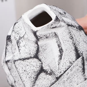 Redeco Modern Geometric Texture Dekorative Keramik Vase Tisch Keramik Blumenvase Künstlerische Home Hochzeit Herzstück Dekoration - Product Image 3