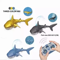 Tiburón en aerosol de simulación con chorro de agua para niños, pez de natación, juguete Animal, Hobby, Control remoto, tiburón Rc, Popular, 2,4g, venta al por mayor