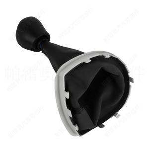 หัวเกียร์หนัง Renault Clio III ปี 2005-12 แบบ 6 สปีด ดีไซน์ตามหลักสรีรศาสตร์ พร้อมฝาครอบกันฝุ่น - Product Image 4