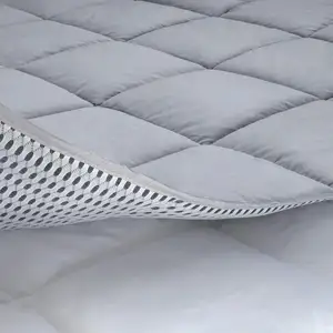 灰色床垫护垫，100% 棉和网眼外壳衬垫，雪纤维填充温度调节，床垫保护器，