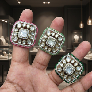 Anillo de Cóctel Ajustable de Lujo Chapado en Oro con Kundan para Mujer |   Anillo de Diamantes Americanos Cuadrados CZ con Cuentas de Cristal | - Product Image 3