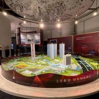 Modelo de Casa de Pueblo Diseño 3D Personalizable Escala 1:150 con Iluminación LED para Aplicaciones Urbanísticas e Inmobiliarias