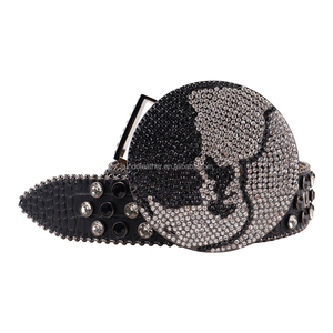 Cinturón Vaquero Occidental <span class=keywords><strong>con</strong></span> Pedrería, Hebilla Circular <span class=keywords><strong>con</strong></span> <span class=keywords><strong>Diseño</strong></span> <span class=keywords><strong>de</strong></span> Tierra y <span class=keywords><strong>Diamantes</strong></span> Sintéticos, Cinturón <span class=keywords><strong>de</strong></span> <span class=keywords><strong>Diseño</strong></span> Rockstar para Hombre - Product Image 1