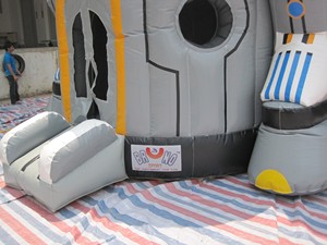 Inflatable Heart Love Bouncy House for Kids' Jumps & <b>Fun</b> Commercial Use 500Kg Capacity Easy Setup - Product Image 6