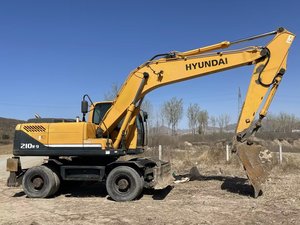 Excavatrice sur pneus Hyundai 210W-7 d'occasion, équipement lourd à vendre, Hyundai 210 210W-9T d'occasion - Product Image 3