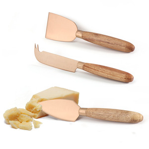 Affettatrice Multiuso Ecologica in Acciaio Inox, Utensile per Tagliare Formaggio Placcato Argento con Manico in Legno per Burro, Dolci e Torte - Product Image 5
