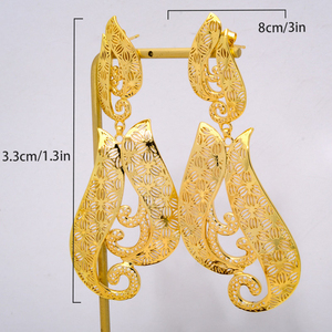 Pendientes de Aro de Latón Chapados en Oro de 14K de Dubái, Diseño Clásico para Mujer - Product Image 2