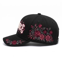Casquette de baseball personnalisée en sergé de coton noir de haute qualité avec broderie de lettres gothiques et motif floral rose – Vente en gros OEM ODM