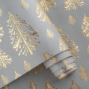 Papier d'emballage de Noël gris kraft, estampé or métallique 3D, flocon de neige en relief, emballage cadeau blanc pour emballage de cadeaux - Product Image 1