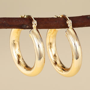 Pendientes de Aro Dorados E4452 de Aleación de Zinc, Estilo Clásico, Joyería Unisex con Mensaje Grabado - Product Image 4