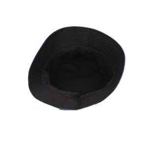 Chapeau Bob Femme Printemps-Été Blanc Polyvalent avec Motif Petit Ours Respirant Protection UV - Product Image 5