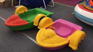 Barco a pedal para parque de atracciones para niños, juguetes acuáticos, barco para piscina de agua - Product Image 4