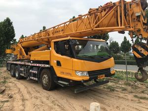 Grúa Móvil Usada Modelo 2023, Grúa de 25 Toneladas con Altura de Elevación de 46m, Bomba Hidráulica y Motor en Stock - Product Image 6