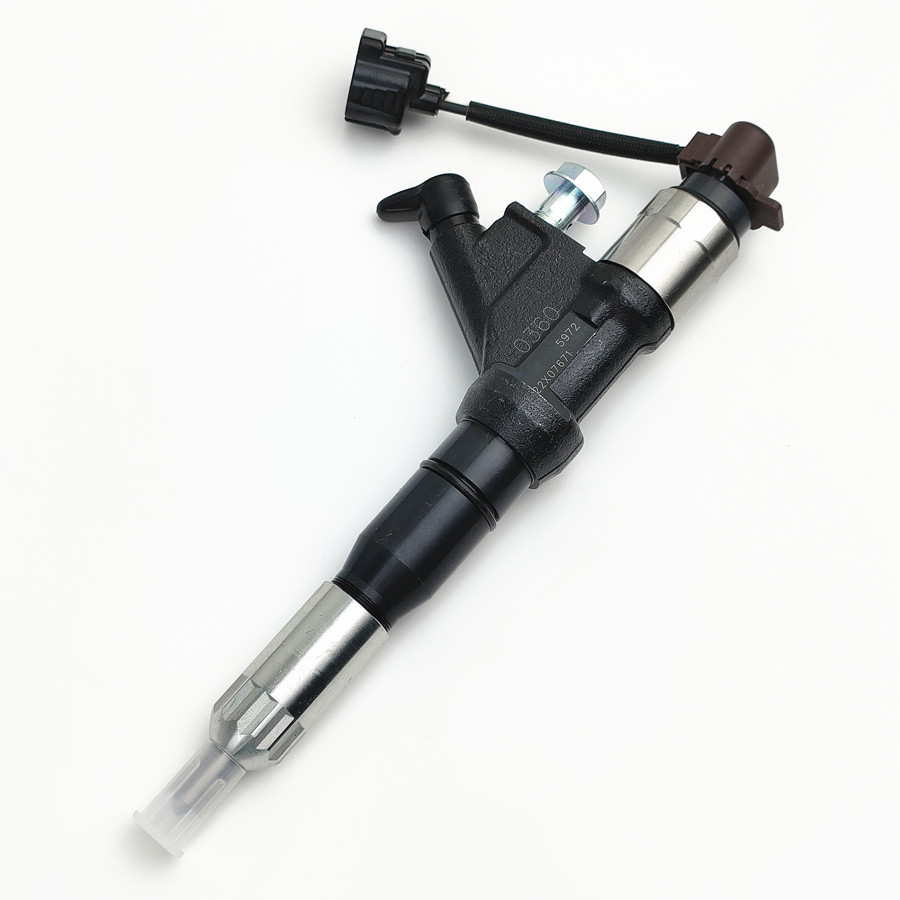 Common Rail Injector 095000-5972 Diesel Injector 23670-E0360 for HINO