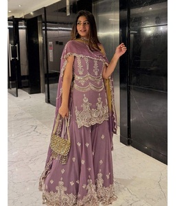 Ensemble Sharara en Faux Georgette Haute Couture avec Broderie Décorative, Haut Élégant et Dupatta Doux pour les Fêtes de Mariage et Pré-Mariage - Product Image 4