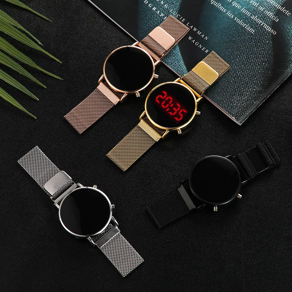 Reloj electrónico para hombre y mujer, pulsera Digital con pantalla táctil LED, correa de malla magnética, venta al por mayor