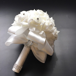 Bouquet de mariée créatif Drea, bouquet de mariée blanc, roses artificielles, fleurs de mariage, bouquet de mariée élégant - Product Image 3