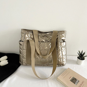 <span class=keywords><strong>Sac</strong></span> fourre-tout matelassé style coréen pour <span class=keywords><strong>femme</strong></span>, <span class=keywords><strong>sac</strong></span> à bandoulière décontracté grande capacité avec motif quadrillé cousu - Product Image 5