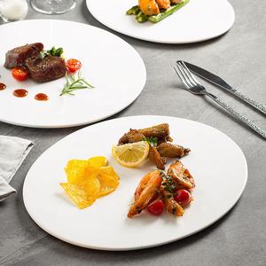 Vente <span class=keywords><strong>en</strong></span> gros d'assiettes de service <span class=keywords><strong>en</strong></span> céramique de luxe, rondes, rectangulaires, ensemble d'assiettes à sushi blanches écologiques pour le restaurant - Product Image 2