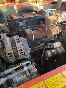 รถขุดไฮดรอลิกแบบตีนตะขาบ Hitachi ZX60 มือสอง รถขุดโซ่ Hitachi ZX60 ราคาถูก มีสินค้าในสต็อก ลดราคา ปั๊มไฮดรอลิก Shimadzu - Product Image 5