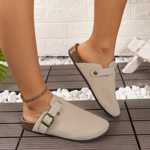 2025 Tendance mode européenne et américaine : Mules Baotou grande taille pour <span class=keywords><strong>femme</strong></span>, chaussures plates décontractées et confortables pour le printemps et l'été - Product Image 3