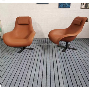 Poltrona Giratória Estofada em Couro Sintético Preto da Marca GQ com Design Moderno e Estrutura em Fibra de Vidro para Escritório e Sala de Estar - Product Image 2
