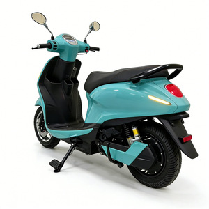 Moto électrique de style Vespa vintage classique, moteur puissant de 1500 W - Product Image 5